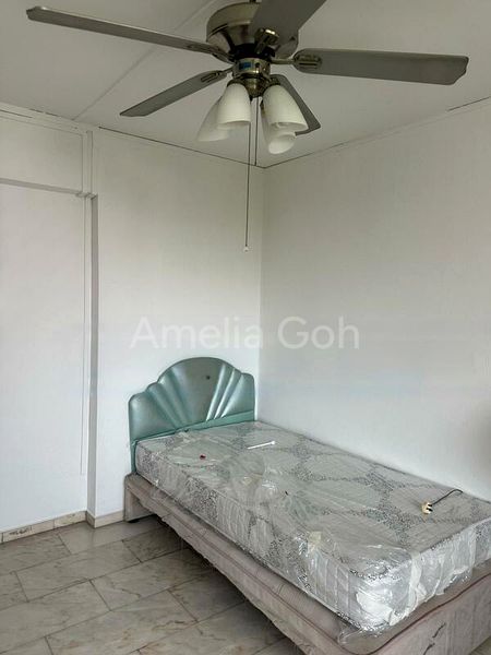 5 Room (5I) HDB for Rent in  649 Hougang Avenue 8 - Image 4